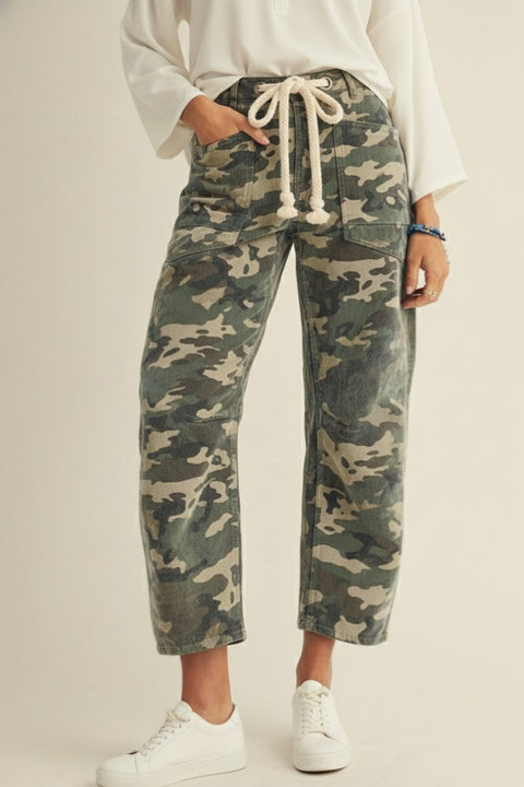 Vintage Wash Camo Barrel Jeans