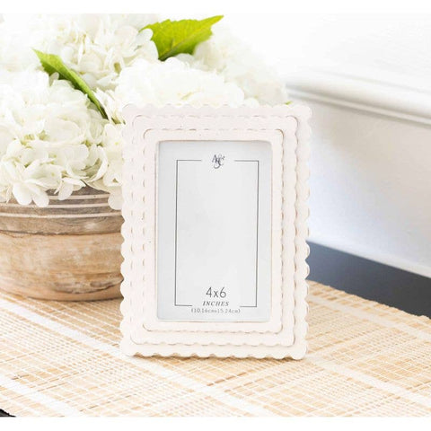 Wood Scallop Photo Frame - White - 6x8
